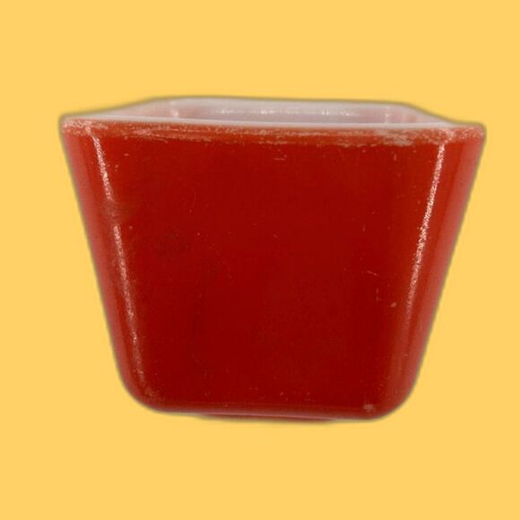Pyrex Vintage Refrigerator Dish Red w/White Interior 4 1/4"L x 3 1/2"W x 2 3/4"D - Picture 6 of 7